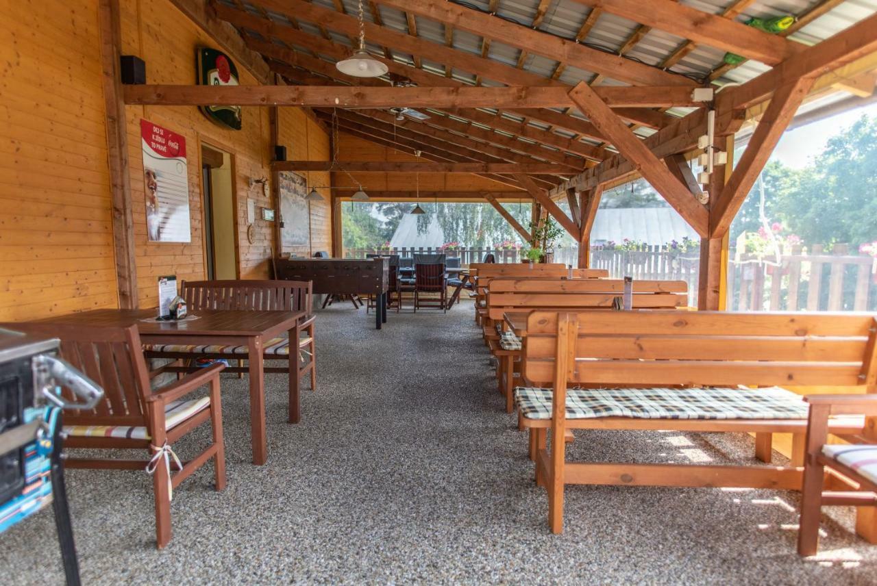 Penzion U Zpevaku Nove Hute Extérieur photo